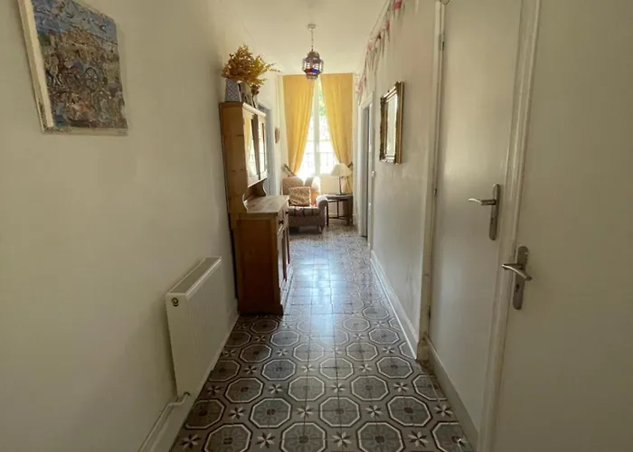 Maison De La Fontaine Дом отдыха Embres-et-Castelmaure